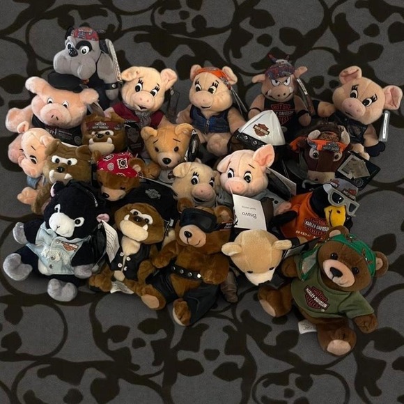 Lot of 21 Vintage Harley Davidson bean bag plushies